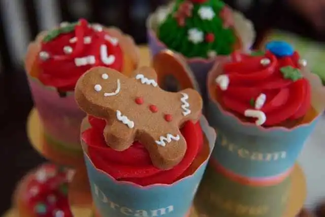 Budget Natale famiglie italiane