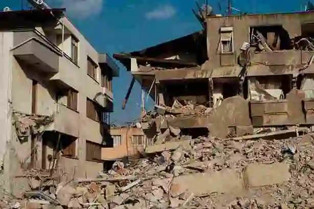 Assicurazione terremoto casa con verifica dei danni e richiesta di risarcimento